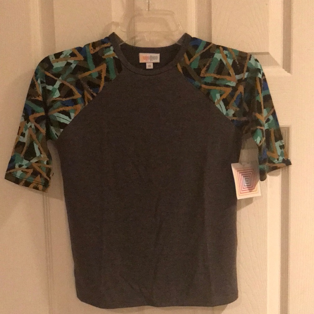 ❗️NWT❗️LuLaRoe kids Sloan tee